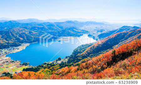 Lake Kizaki / Ogumayama in autumn 63238909