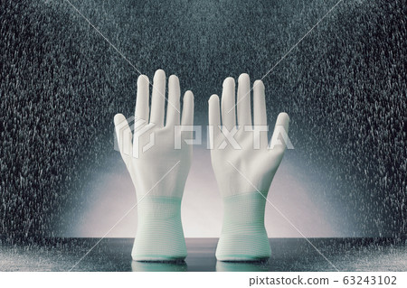 Disinfection mask and gloves and disinfection Disinfection mask and gloves and disinfection 63243102