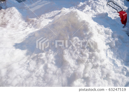 Endless snow shoveling Endless snow shoveling 63247519