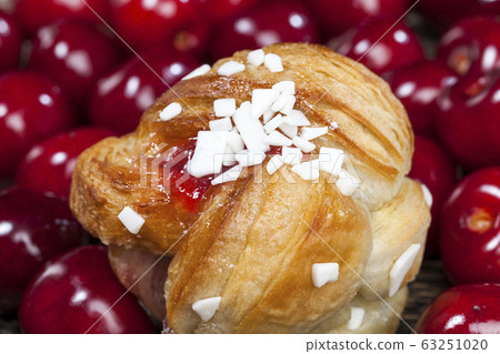 ripe cherry for bun ripe cherry for bun 63251020