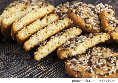 broken oatmeal-wheat cookies broken oatmeal-wheat cookies 63251978