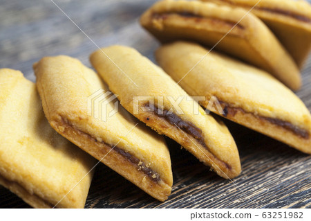 wheat cookies wheat cookies 63251982