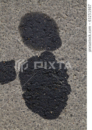 oil black spots oil black spots 63251987