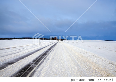 photo of a highway 63253061