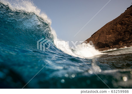 perfect wave in the atlantic ocean, fuerteventura perfect wave in the atlantic ocean, fuerteventura 63259986
