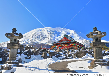 [長野縣]從惡魔擠壓花園看的冬季淺間山 63260713