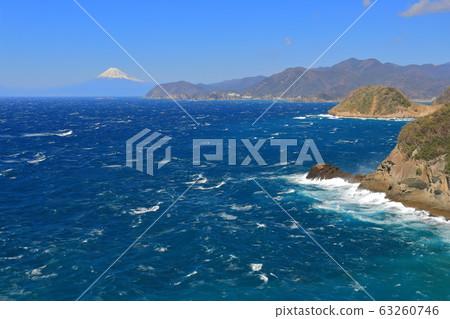 [靜岡縣]富士山和多M島溫泉在晴朗的天氣 63260746