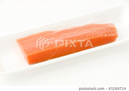 鱒魚三文魚刺身(柵欄) 鱒魚三文魚刺身(柵欄) 63269724