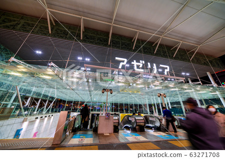 日本的川崎城市景觀，於2020年3月7日在川崎車站前看到阿塞拜疆 63271708