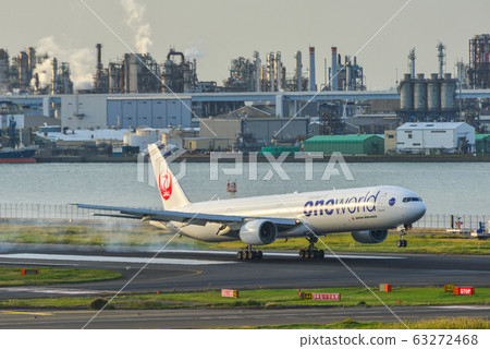 Passenger airplane at Tokyo Hadena Airport 63272468