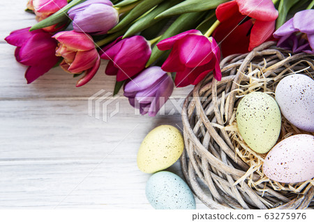 Easter eggs in nest Easter eggs in nest 63275976