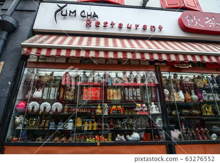 Souvenir shop in Chinatown, Singapore Souvenir shop in Chinatown, Singapore 63276552