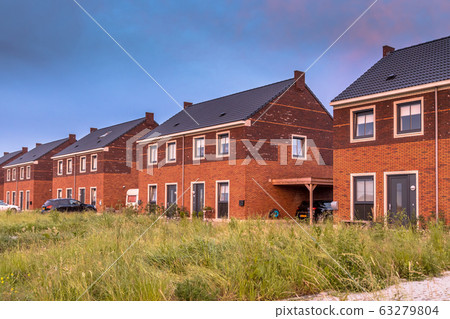 Street with modern family houses Street with modern family houses 63279804