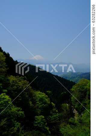 Fuji on the highway Fuji on the highway 63282266