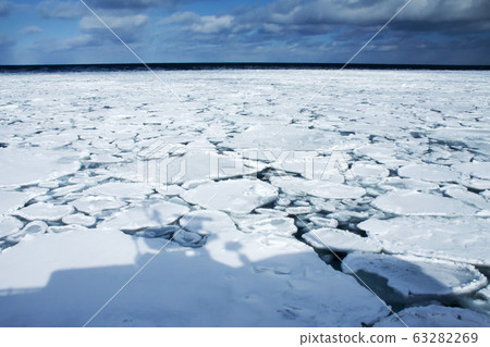 Drift ice in the Sea of Okhotsk Drift ice in the Sea of Okhotsk 63282269
