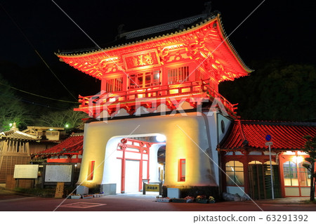 [佐賀縣]武雄溫泉塔的夜景 63291392