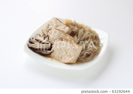 Boiled tofu Boiled tofu 63292644