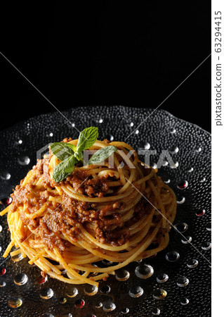   Bolognese 63294415