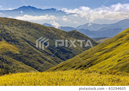 View of Gento Yonagozawa and Mt.Joshu Takeson from Mt. 63294605