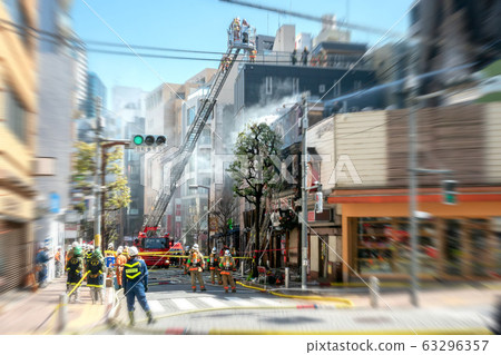 Fire extinguishing work 63296357