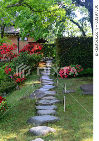 勝古亭桂皇別墅的墊腳石 63297530