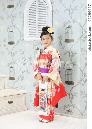 Shichigosan Wedding Girl Kids Kids Kids Kimono和服和服服裝面紗的女孩 63299637
