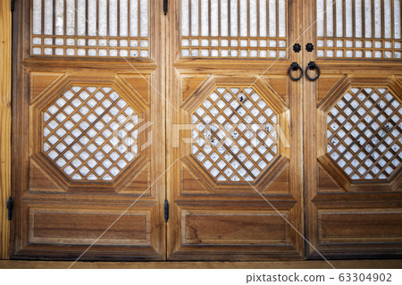 Hanok's visit Hanok's visit 63304902