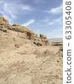 Desert and ruins 63305408