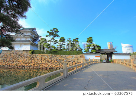 [Kagawa Prefecture] Tamamo Park "Guragura, Asahimon, and Asahibashi at Takamatsu Castle Ruins" 63307575