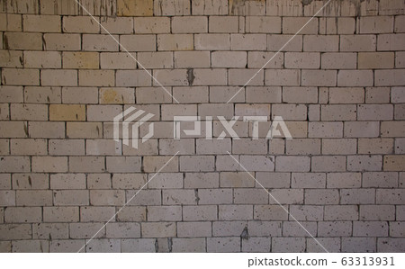 Old grunge brick white wall 63313931
