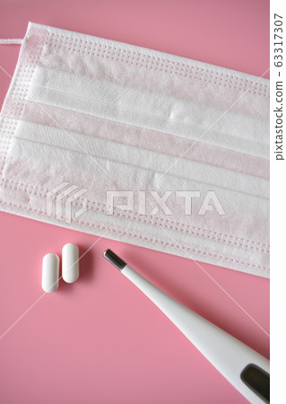 Mask, thermometer, medicine Mask, thermometer, medicine 63317307