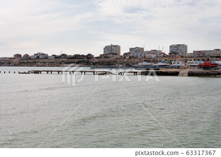 Autumn coast of the Caspian Sea. 63317367