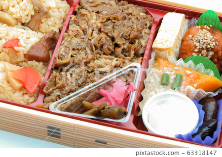 Satisfied bento with gomeko and sukiyaki 63318147