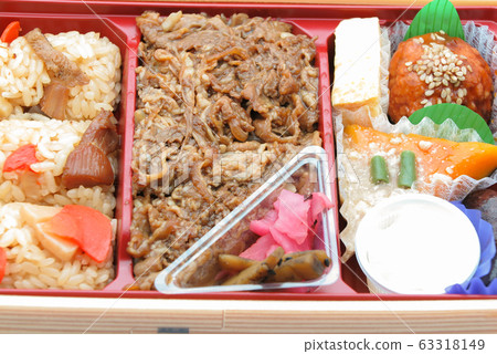 Satisfied bento with gomeko and sukiyaki Satisfied bento with gomeko and sukiyaki 63318149