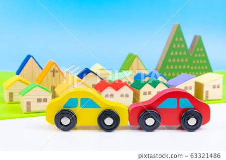 Traffic accident image 63321486