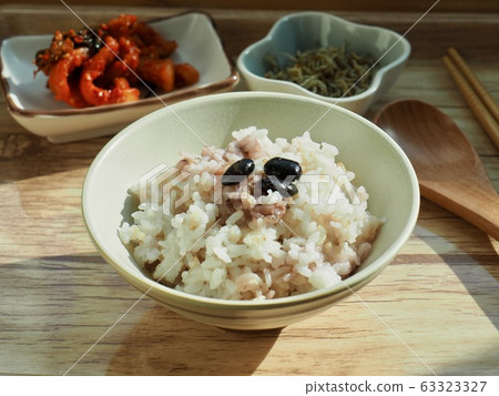 Asian food bean mixed rice and side dishes 63323327