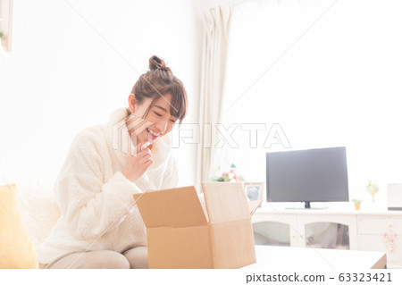 Woman Woman 63323421