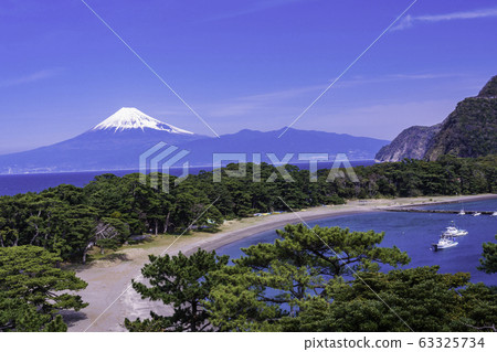 [Shizuoka Prefecture] Nishi Izu Toda/Mihama Misaki Fuji over the sea 63325734