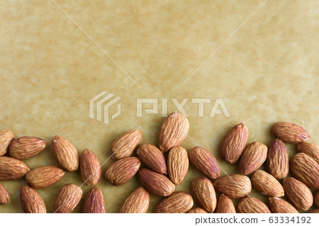 Almond Almond 63334192