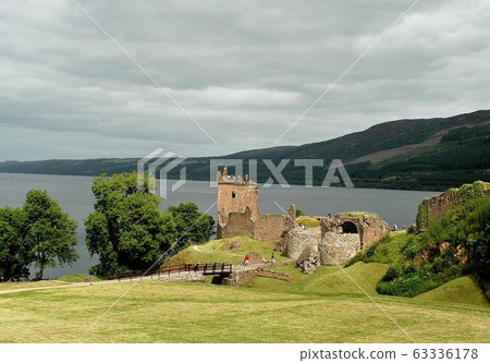 Loch Ness @ Arkart Castle Ruins Loch Ness @ Arkart Castle Ruins 63336178