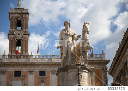 Sightseeing in Italy: tourist destinations in Rome Sightseeing in Italy: tourist destinations in Rome 63336833