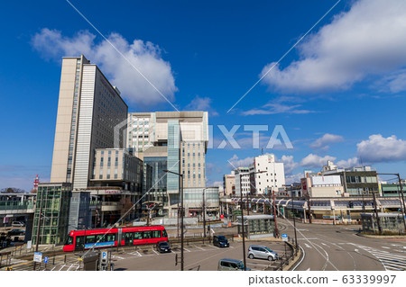 Toyama / Takaoka Station and Manyo Line Itram 63339997
