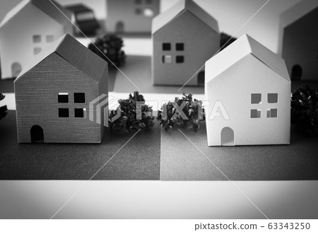 邊界與相鄰的房子邊境土地房地產 邊界與相鄰的房子邊境土地房地產 63343250