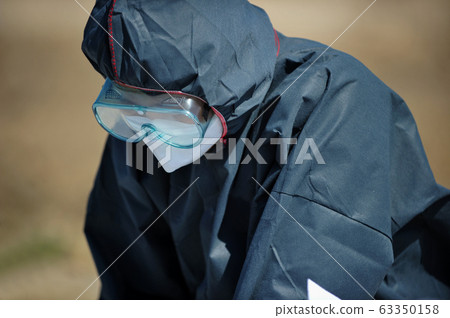 Corona19 Protective Clothing Mask Glasses Corona19 Protective Clothing Mask Glasses 63350158