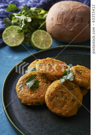 tikki. indian street food 63355412