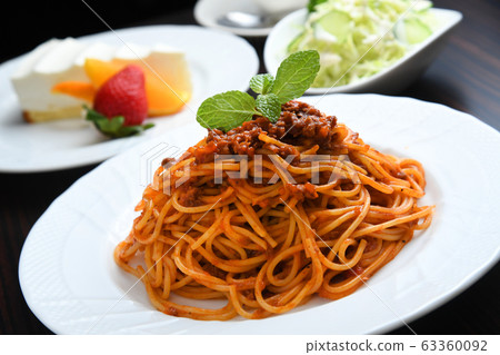 Meat sauce pasta set 63360092