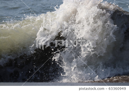 海，海水，波浪，波浪飛濺，泡沫，白色泡沫，水面，自然，風景，海面 63360949