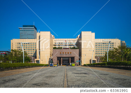 facade of taipei city hall building in taiwan. 63361991
