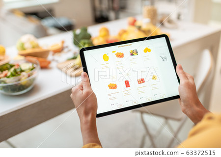 Shopping food online Shopping food online 63372515