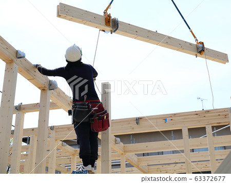 建造新房子的工匠 建造新房子的工匠 63372677